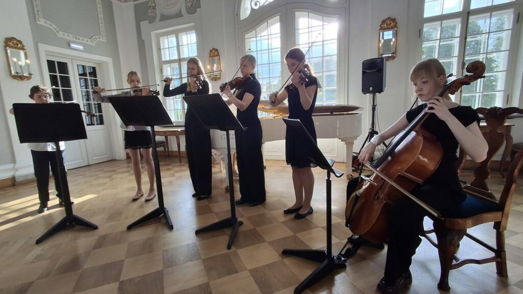 Kontsert "Suvi südames" 04.06.2026