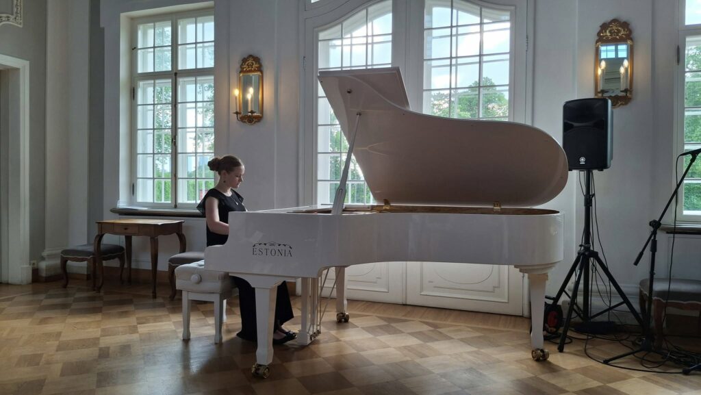 Kontsert "Suvi südames" 04.06.2026
